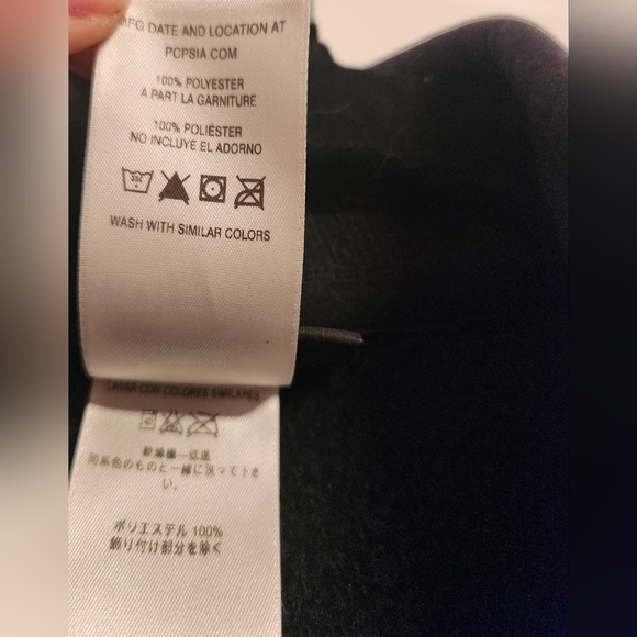 Patagonia Women's Black Vest - Picture 4 of 4